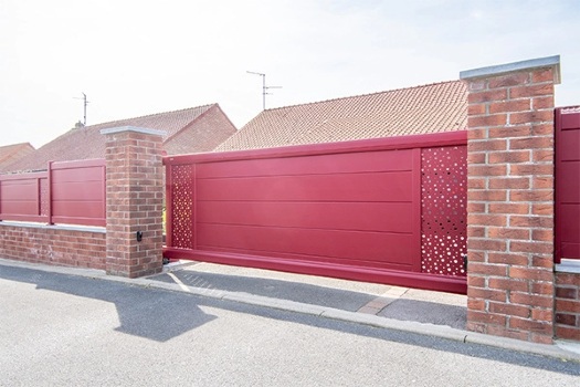 Portail-Autoportant-Rouge-AMF78
